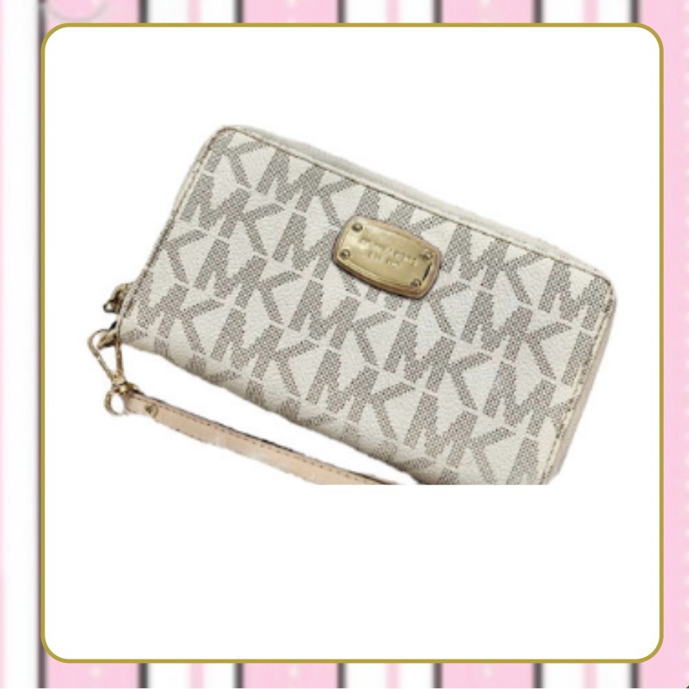 ✨Michael Kors ✨ Jet set travel wallet